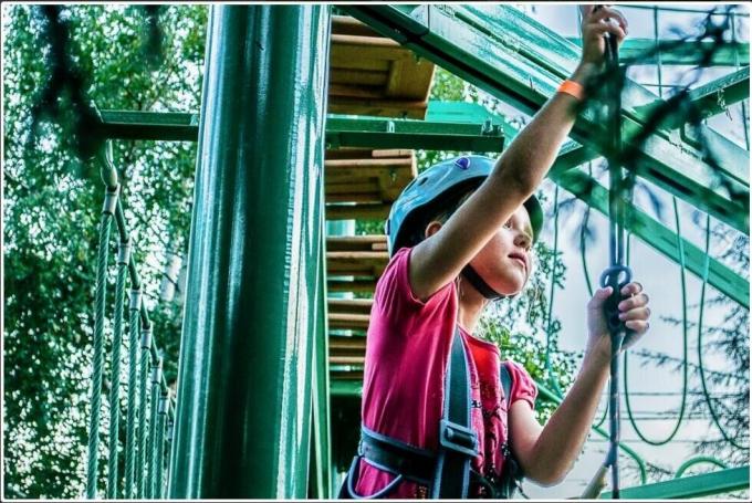 حبل الملعب الخارجي مزيج من 16 ملم 6 خيوط PET أو PP للشبكة التسلق 10