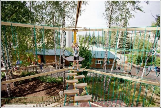 حبل الملعب الخارجي مزيج من 16 ملم 6 خيوط PET أو PP للشبكة التسلق 12